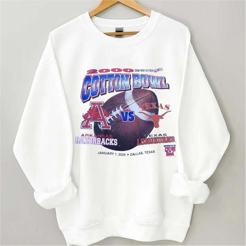 Vintage 2000 VTG Arkansas VS Texas Cotton Bowl Unisex Classic Sweatshirt. T-Shirts, Hoodie | HypeCrazeTee.com