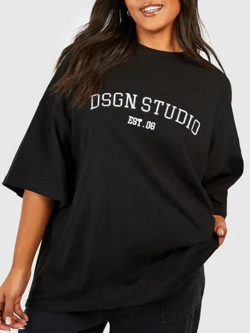 Women's "DSGN STUDIO" Established Year Print Round Neck Tee, Vintage Trendy Casual Letter Print Short Sleeve T-shirt for...
