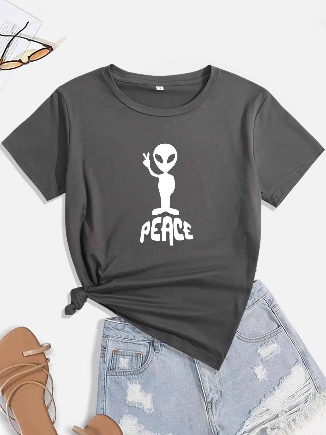 Women's Alien Print Round Neck Tee, Fashion Casual Crew Neck T-Shirt for Daily Holiday Vacation Outdoor Wear, Ladies...