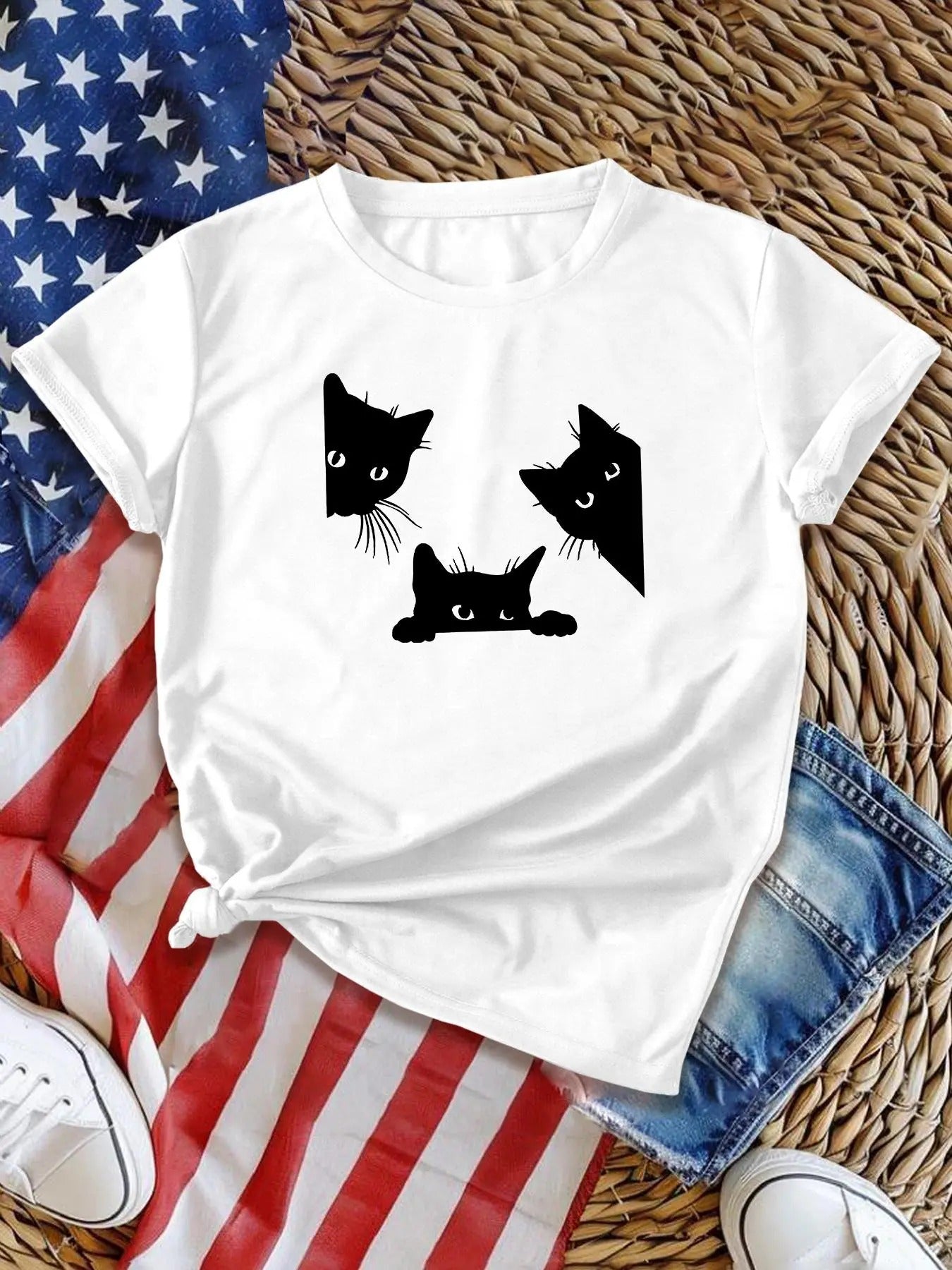 Women's Cartoon Cat Print Round Neck Tee, Cute Short Sleeve Crew Neck T-Shirt for Daily Wear, Casual Top for All Seasons...