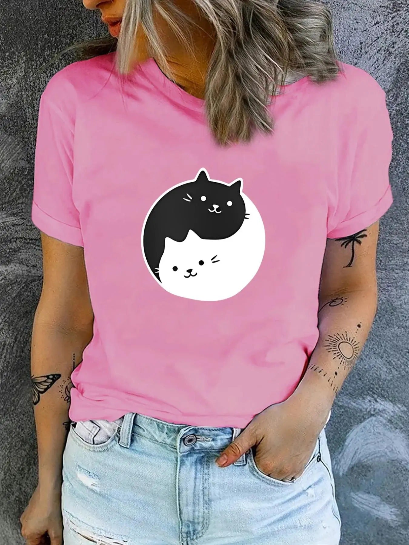 Women's Cartoon Cat Print Round Neck Tee, Fashion Casual Crew Neck T-shirt for Daily Holiday Vacation Outdoor Wear,...