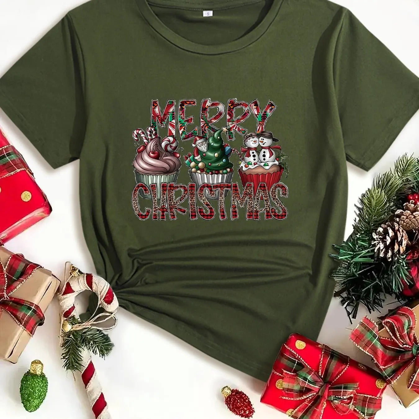 Women's Cartoon Christmas Cake & Letter Print Round Neck Tee, Casual Short Sleeve Crew Neck T-Shirt for Summer, Fashion...