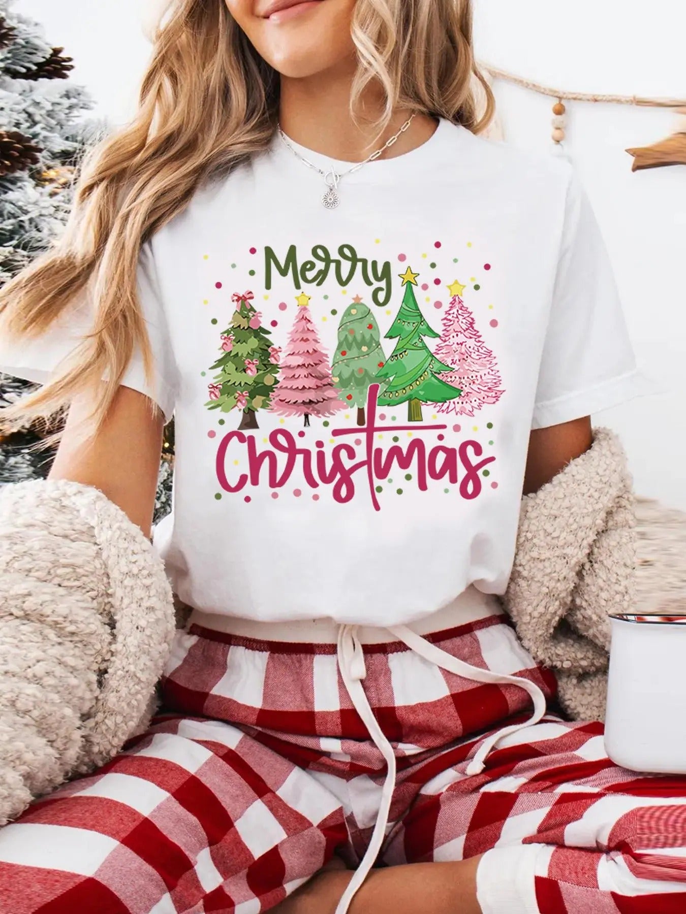 Women's Cartoon Christmas Tree Graphic Print Round Neck Tee, Casual Short Sleeve T-shirt for Daily Wear, Ladies Clothes...