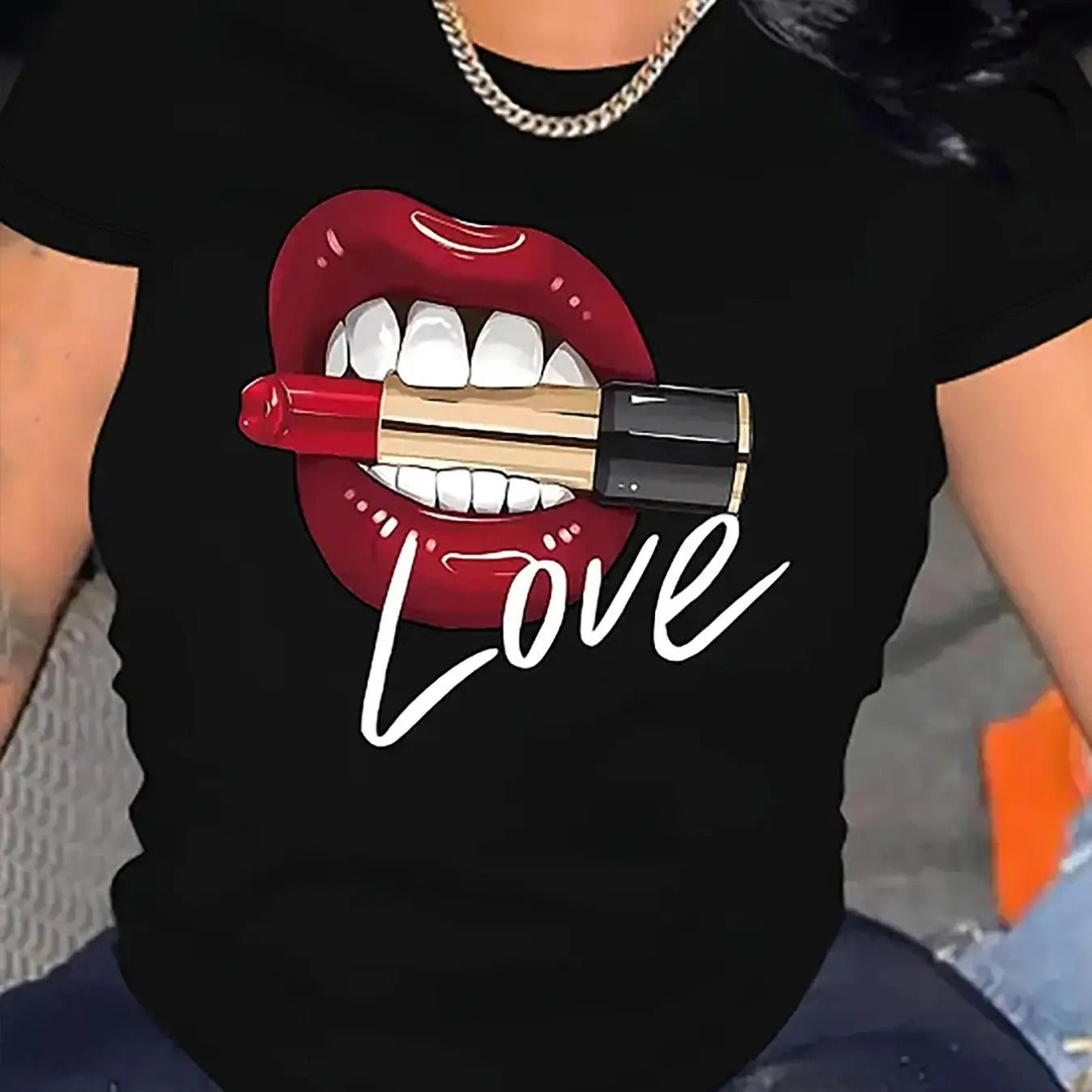 Women's Cartoon Lip & Letter Print Round Neck Tee, Fashion Casual Crew Neck T-Shirt for Daily Holiday Vacation Outdoor...