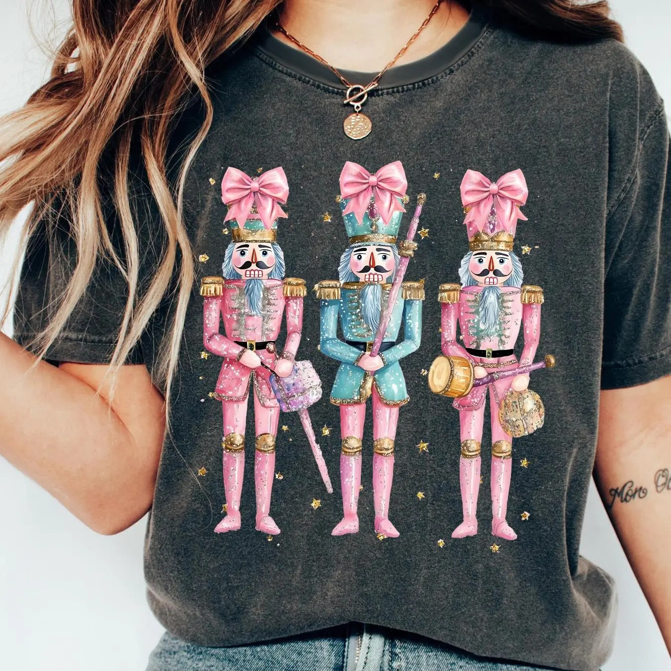 Women's Cartoon Nutcracker Print Round Neck Tee, Casual Short Sleeve Crew Neck T-shirt for All Seasons, Fashion Women's...