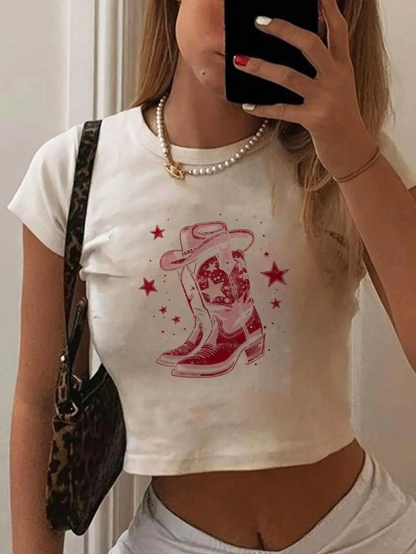 Women's Cartoon Print Round Neck Graphic Tee, Fashion Casual Crew Neck T-shirt for Daily Holiday Vacation Outdoor Wear,...