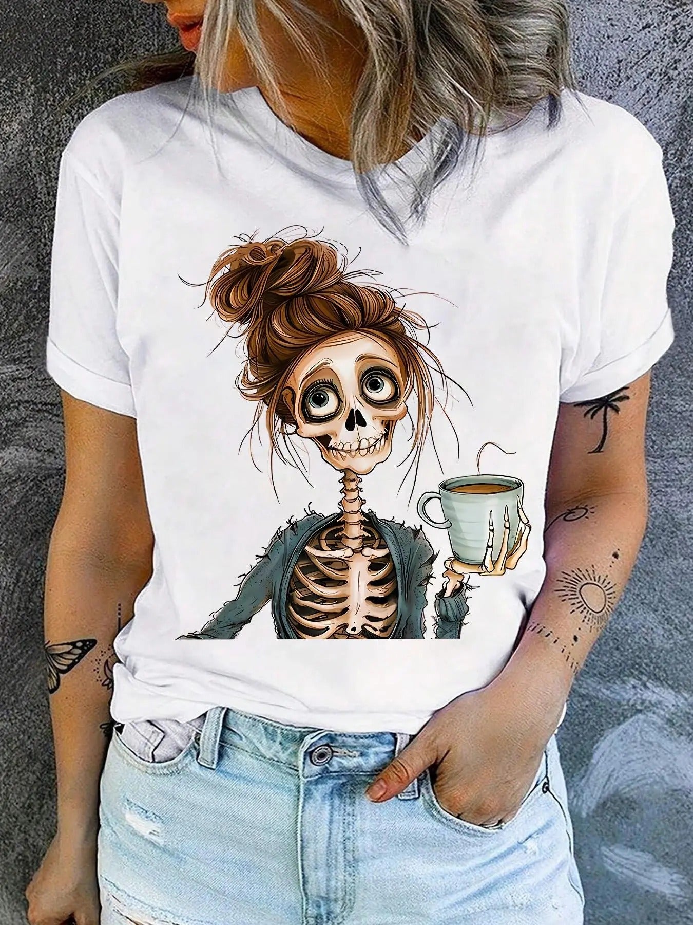 Women's Cartoon Skeleton Print Round Neck Tee, Fashion Casual Short Sleeve T-shirt for Halloween Daily Wear, Ladies...