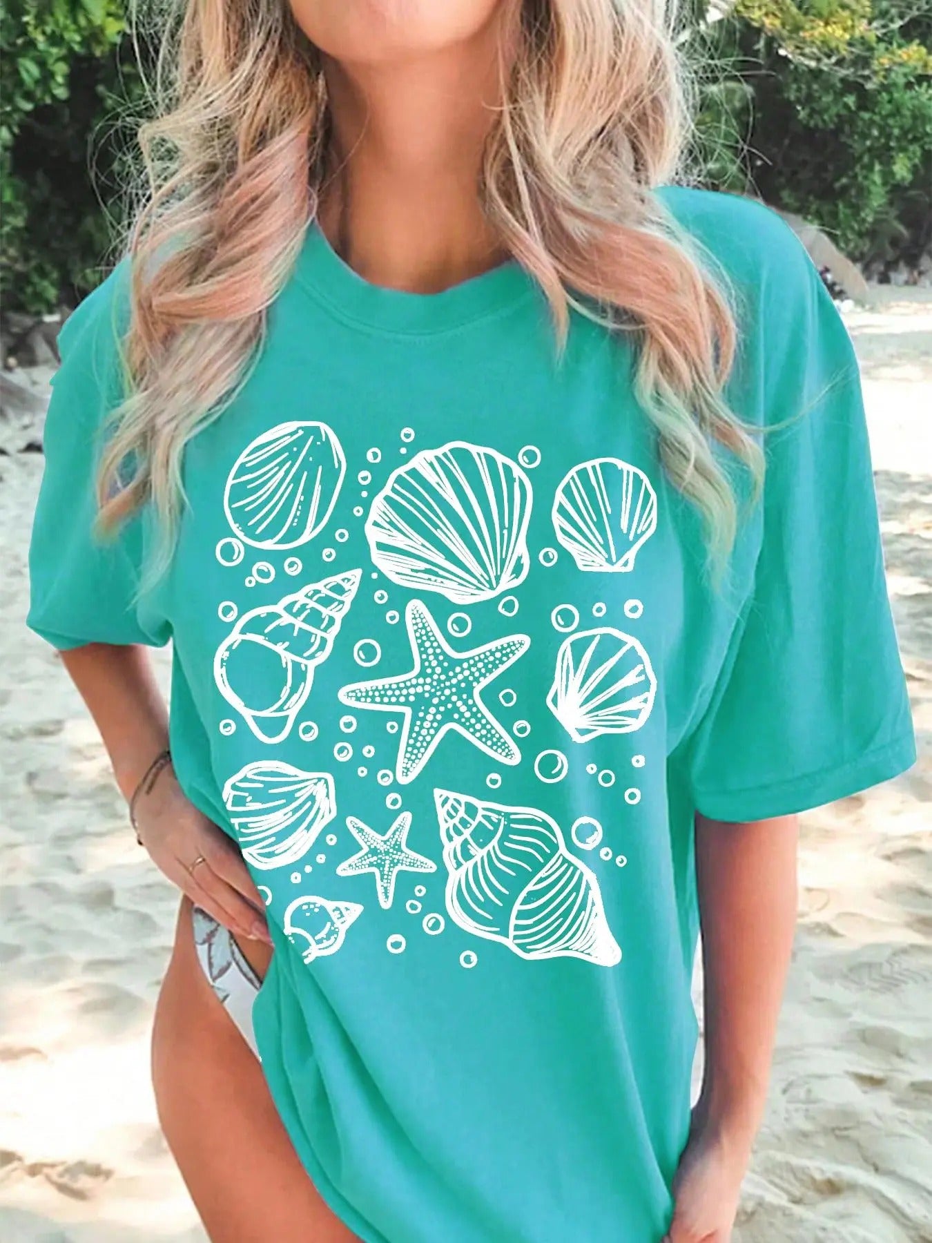 Women's Cartoon Starfish & Shell Print Round Neck Tee, Casual Short Sleeve T-shirt for Summer, Ladies Clothes for Beach...