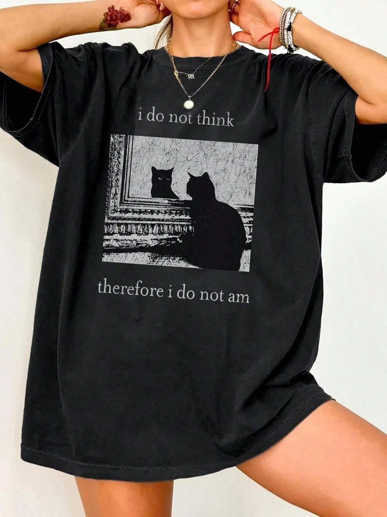 Women's Cat & Letter Print Round Neck Tee, Fashion Casual Crew Neck T-shirt for Daily Holiday Vacation Outdoor Wear,...