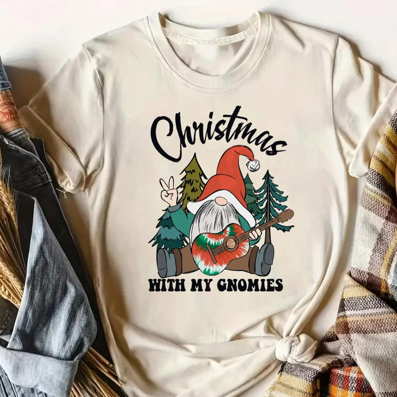 Women's Christmas Cartoon Santa Claus Print Round Neck Tee, Casual Christmas Graphic Short Sleeve T-Shirt for Summer,...