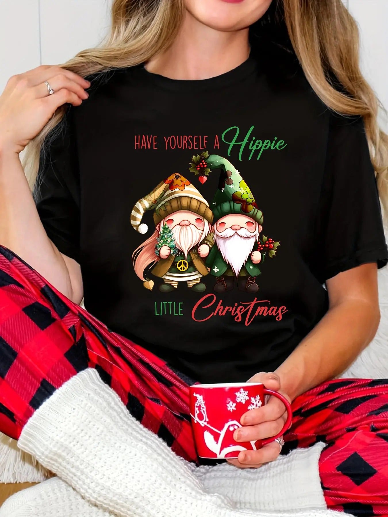 Women's Christmas Gnome Print Round Neck Tee, Casual Short Sleeve Crew Neck T-shirt for Daily Holiday Vacation Outdoor...