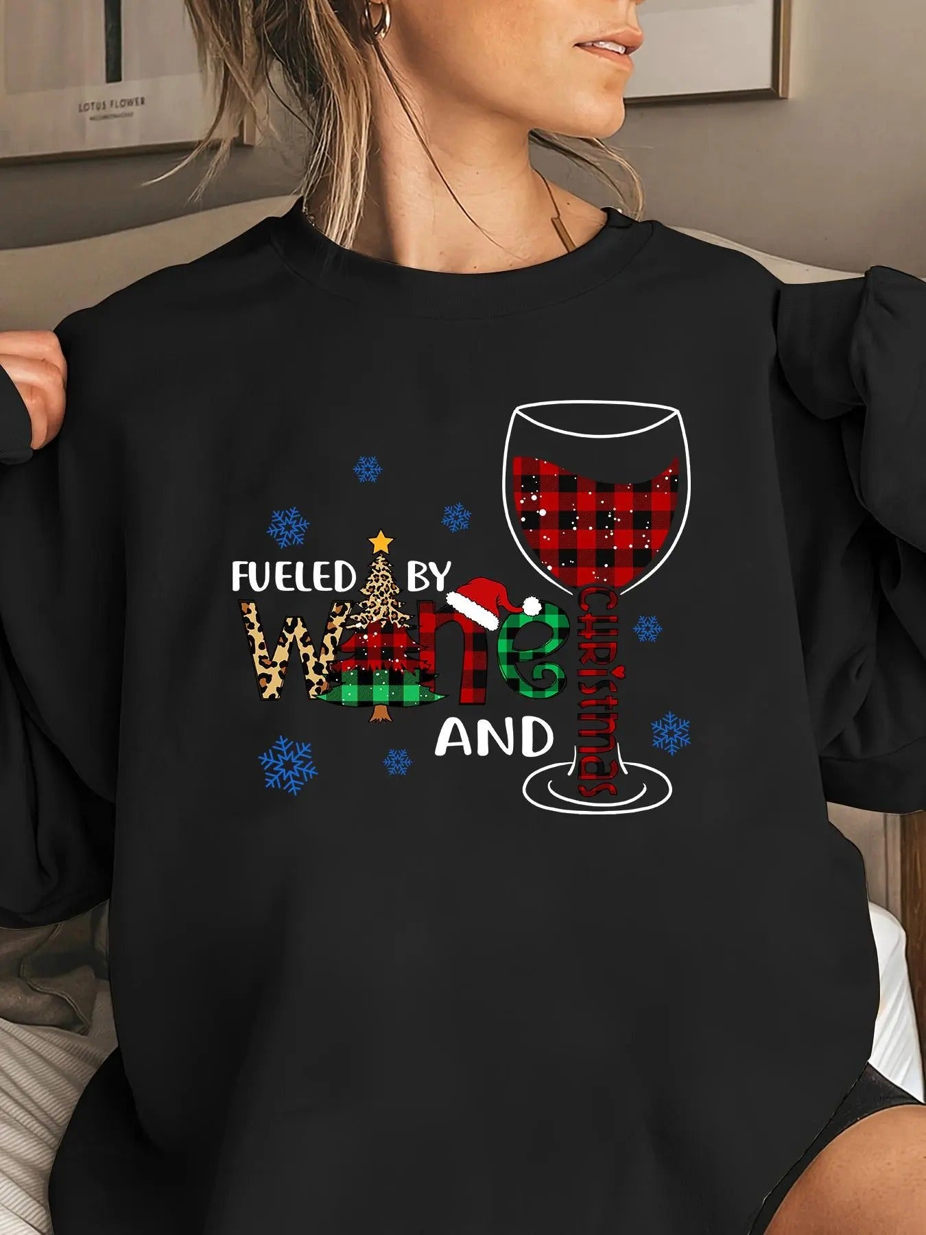 Women's Christmas Letter & Glass Print Crew Neck Pullover Sweatshirt, Casual Fashion Long Sleeve Sweatshirt for Daily...
