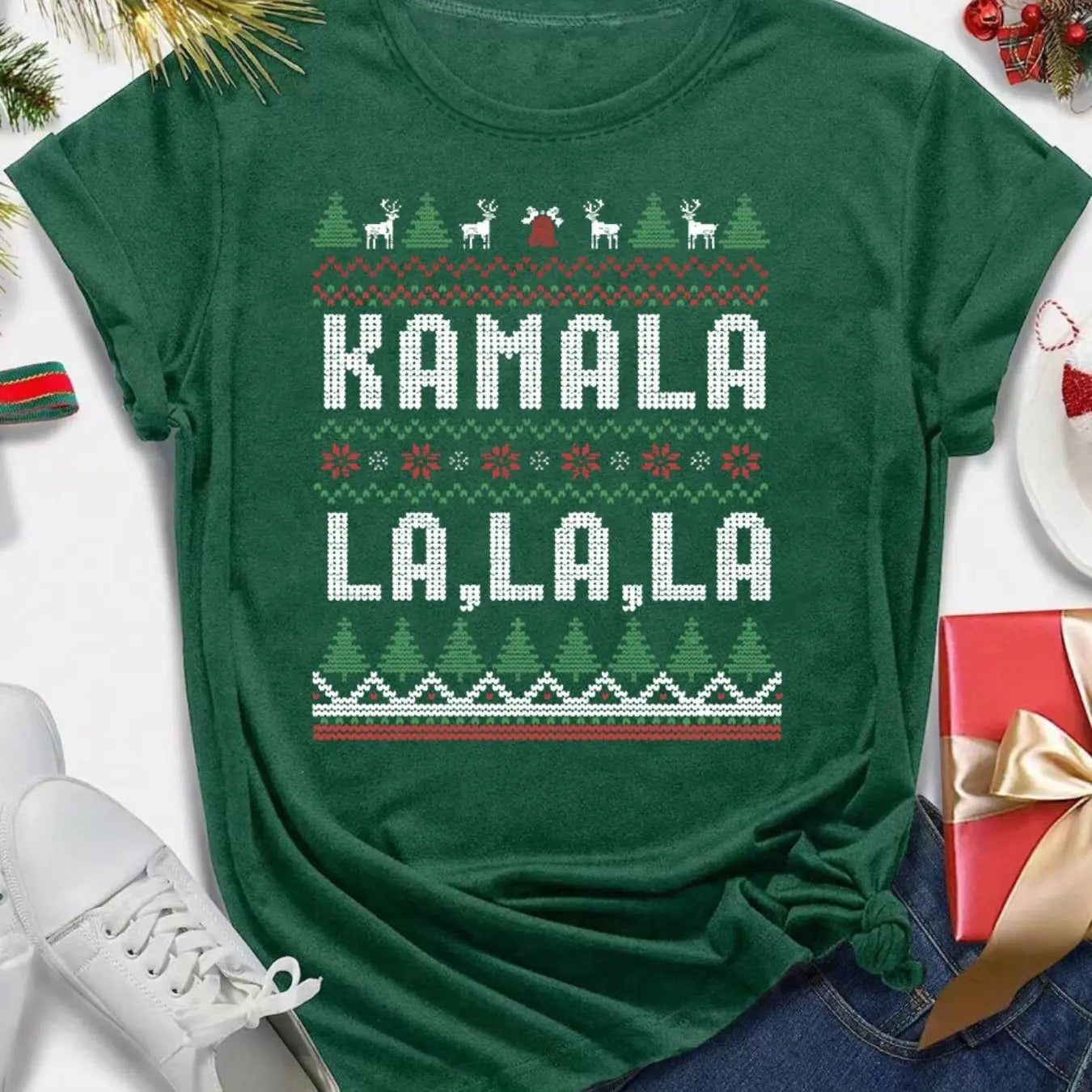 Women's Christmas Letter & Reindeer Print Round Neck Tee, Casual Short Sleeve Crew Neck T-Shirt for Summer, Fashion...