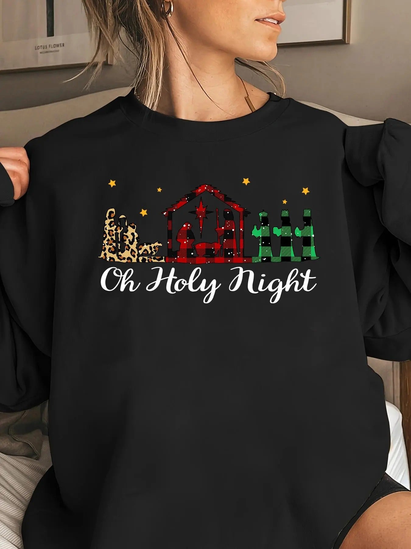 Women's Christmas Letter Print Round Neck Pullover Sweatshirt, Casual Long Sleeve Crew Neck Sweatshirt for Fall & Winter,...