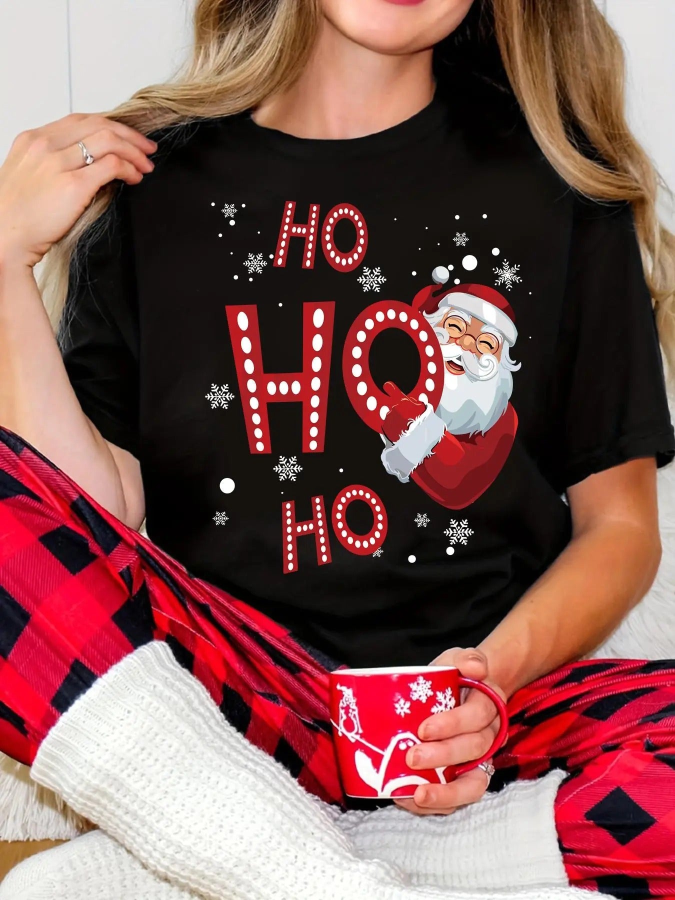 Women's Christmas Print Round Neck Tee, Casual Santa Claus Graphic Short Sleeve T-Shirt for Daily Wear, Ladies Clothes...