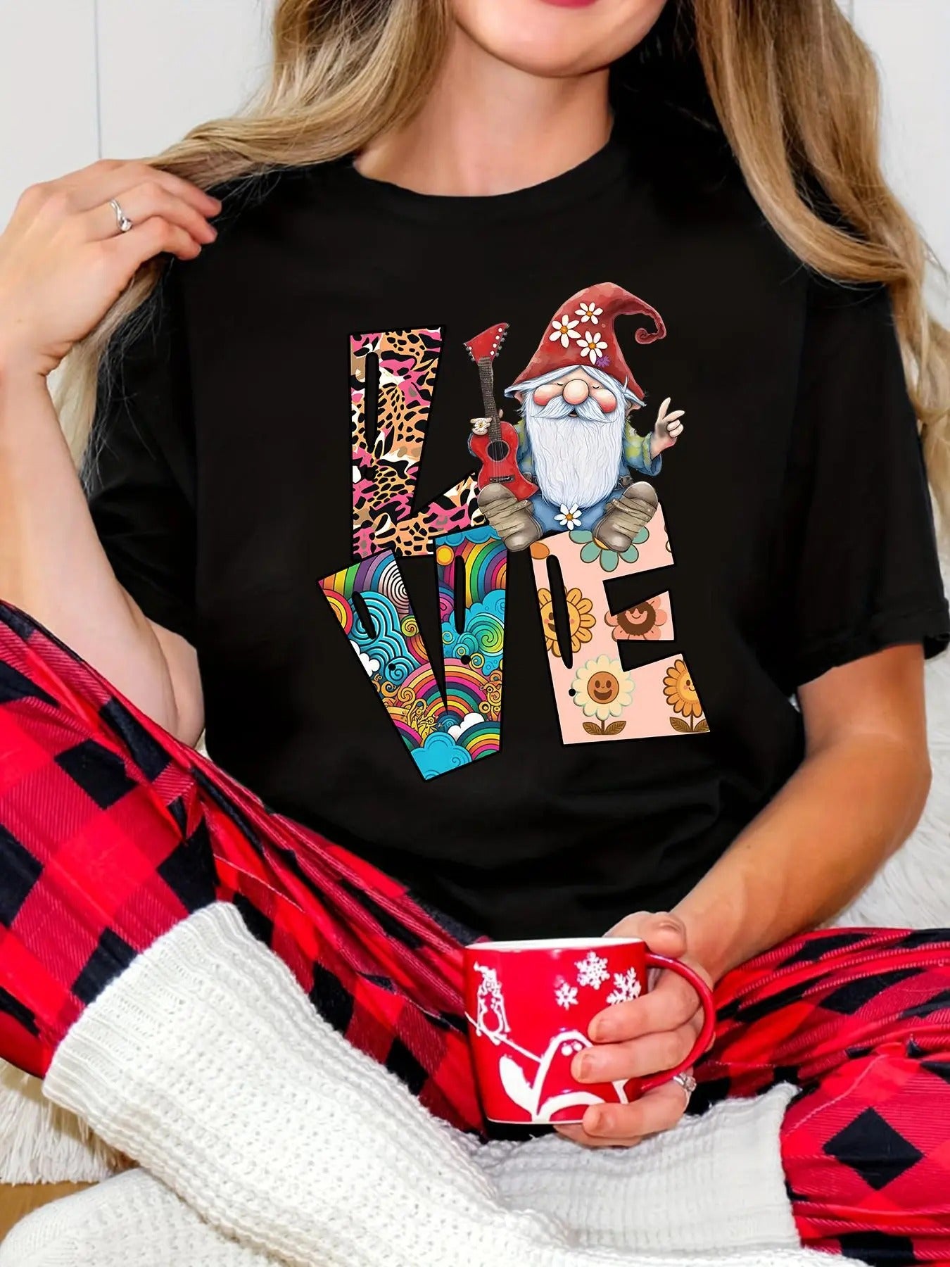 Women's Christmas Print Round Neck Tee, Casual Short Sleeve Crew Neck T-Shirt for Summer, Fashion Women's Top for Daily...