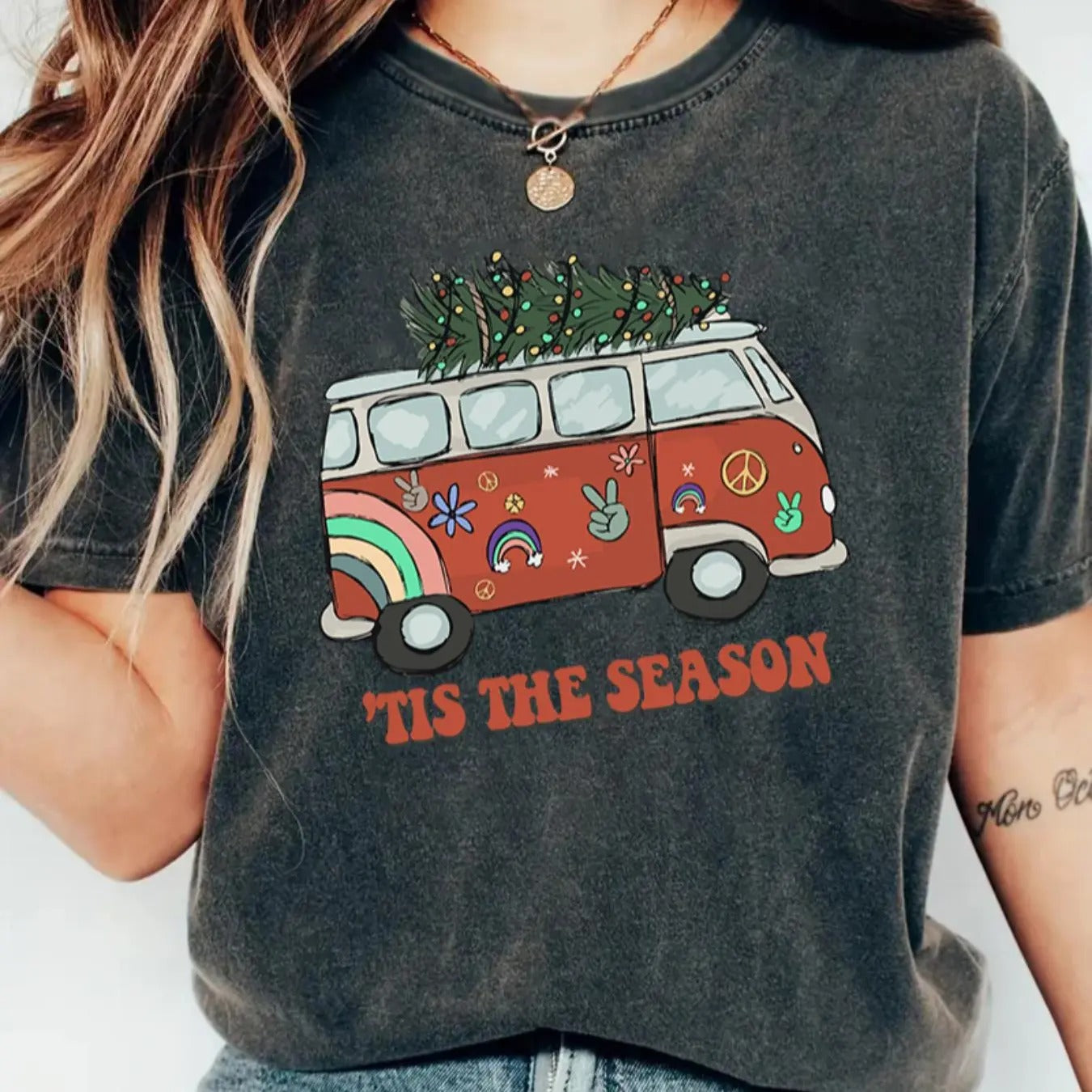 Women's Christmas Themed Cartoon Bus Graphic Tee, Casual Drop Shoulder Short Sleeve T-shirt for Daily Wear, Ladies...