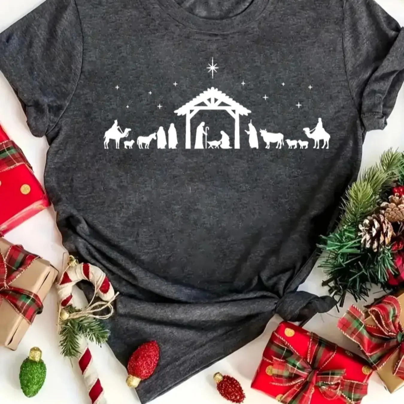 Women's Christmas Themed Graphic Round Neck Tee, Casual Short Sleeve Crew Neck T-Shirt for Daily Holiday Vacation Outdoor...