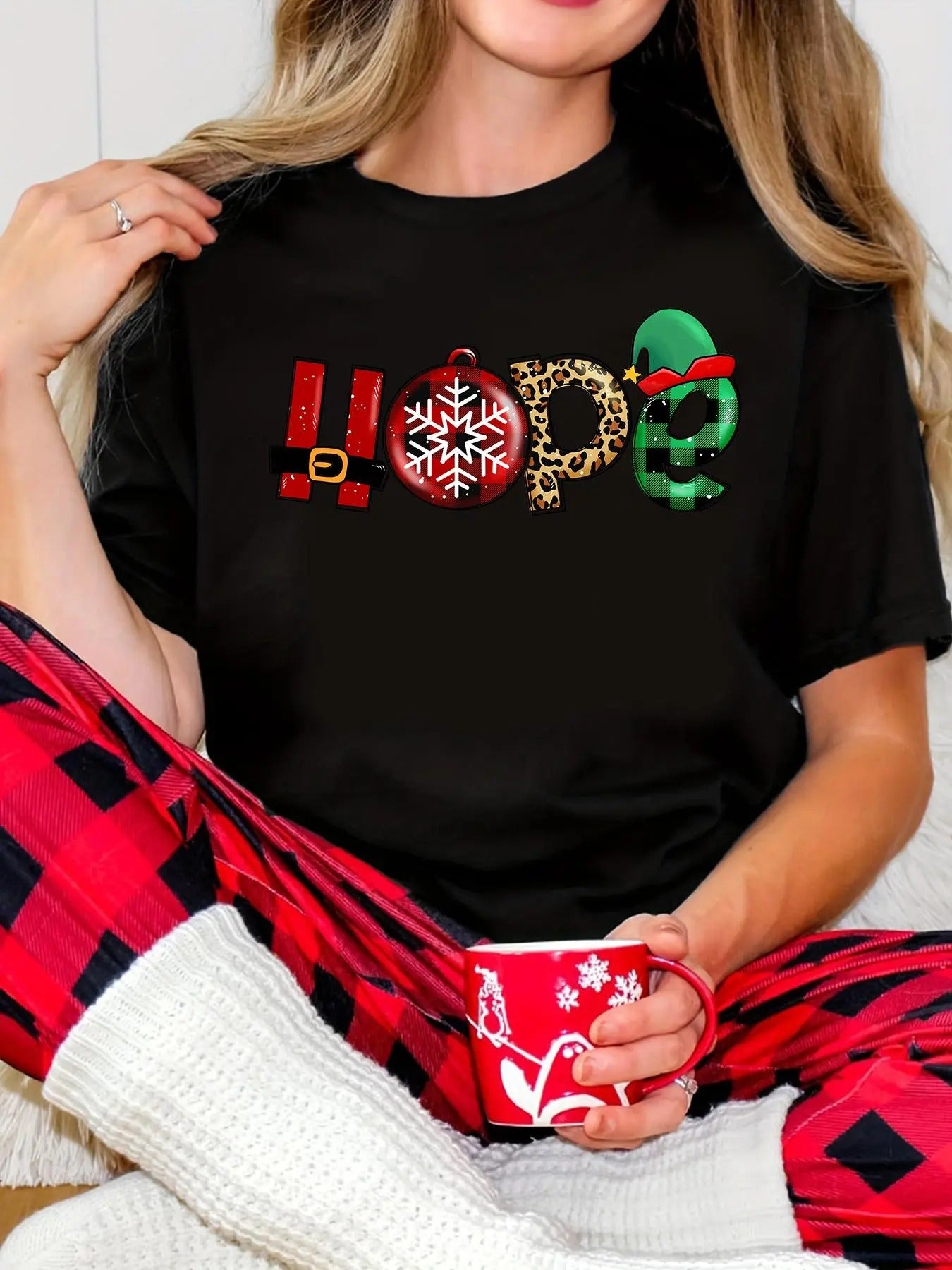 Women's Christmas Themed Letter Print Round Neck Tee, Casual Short Sleeve Crew Neck T-shirt for Summer, Fashion Women's...