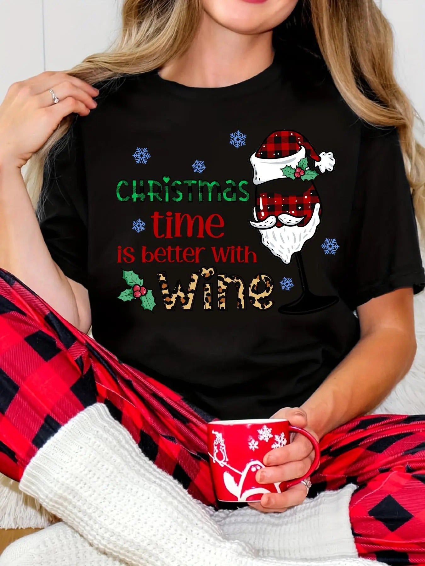 Women's Christmas Themed Letter Print Round Neck Tee, Casual Short Sleeve Crew Neck T-shirt for Summer, Fashion Women's...