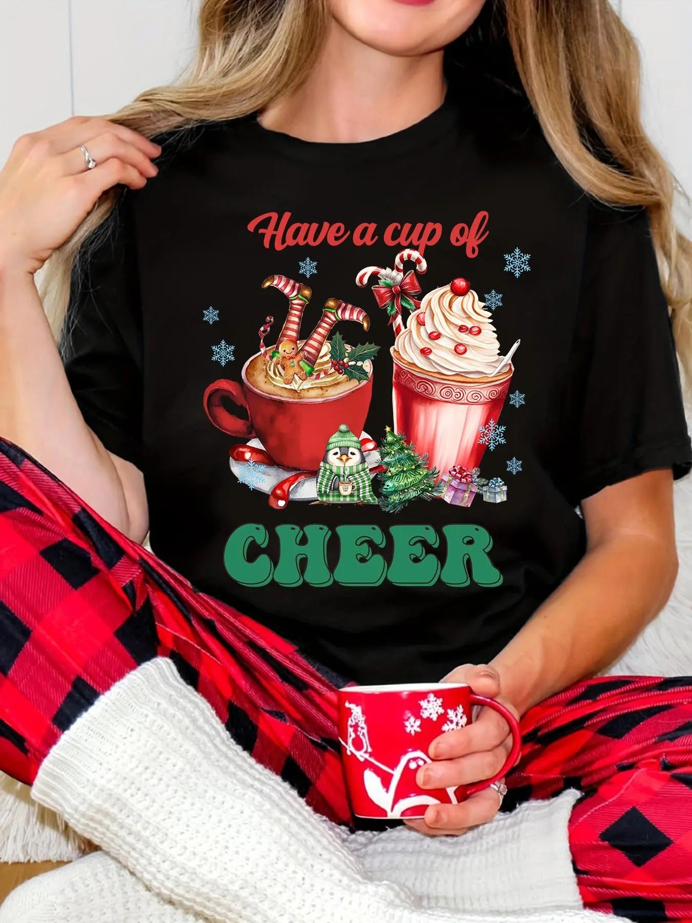 Women's Christmas Themed Round Neck Graphic Tee, Casual Short Sleeve Crew Neck T-shirt for Daily Holiday Vacation Outdoor...