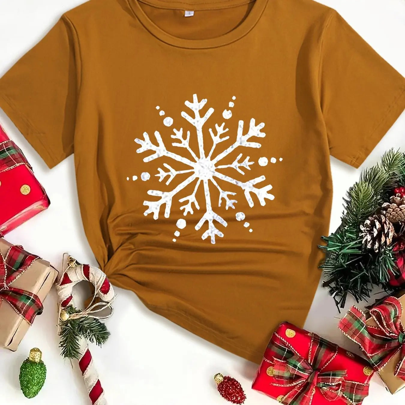 Women's Christmas Themed Snowflake Print Round Neck Tee, Casual Short Sleeve Crew Neck T-shirt for Summer, Fashion...