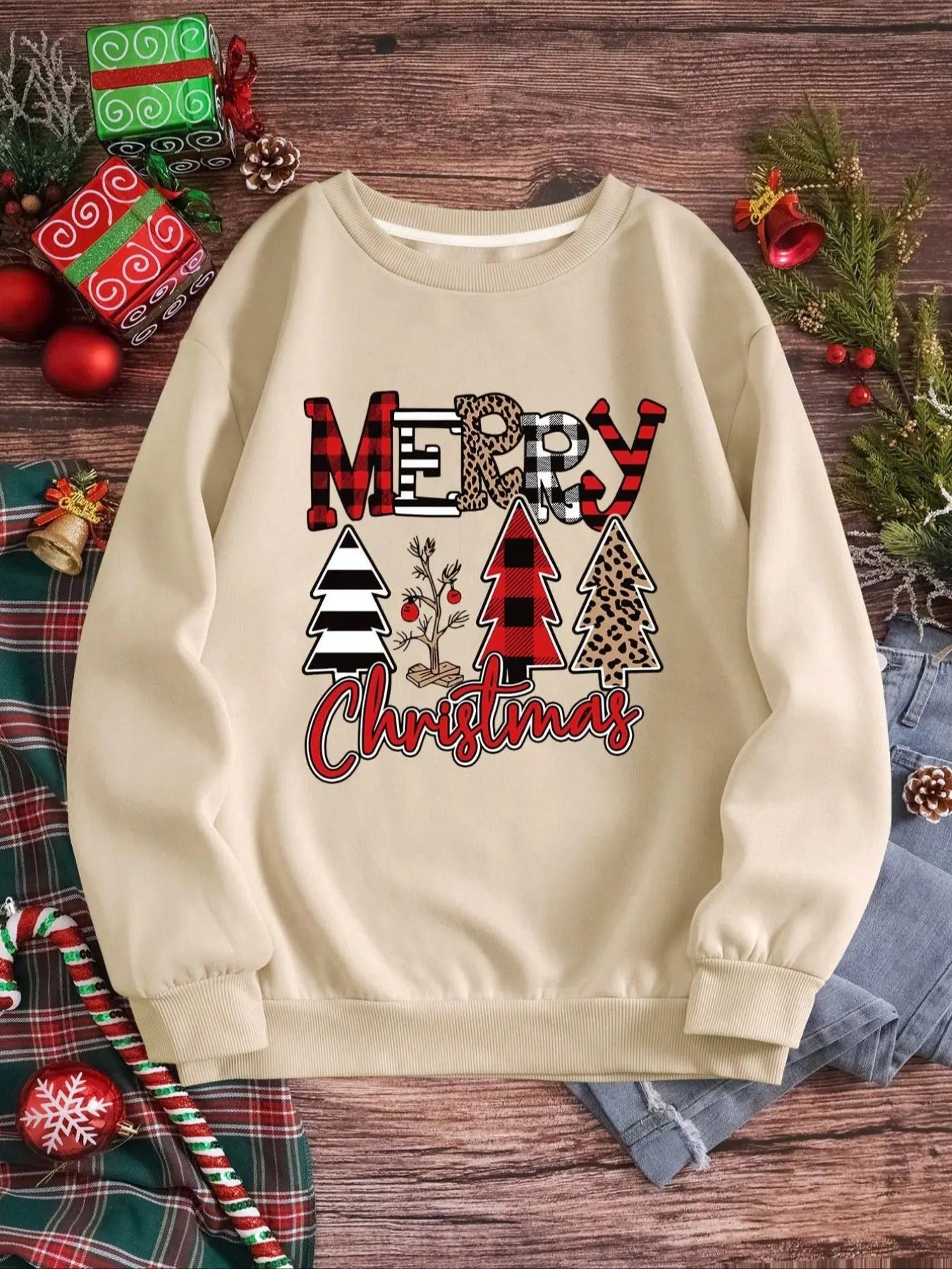 Women's Christmas Tree Print Crew Neck Sweatshirt, Casual Long Sleeve Pullover for Daily Wear, Ladies Winter Clothes...