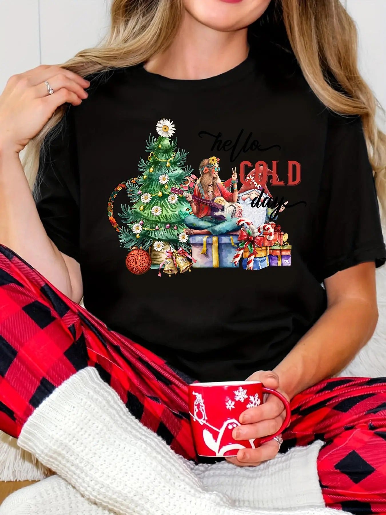 Women's Christmas Tree Print Round Neck Tee, Casual Short Sleeve Crew Neck T-shirt for Daily Holiday Vacation Outdoor...