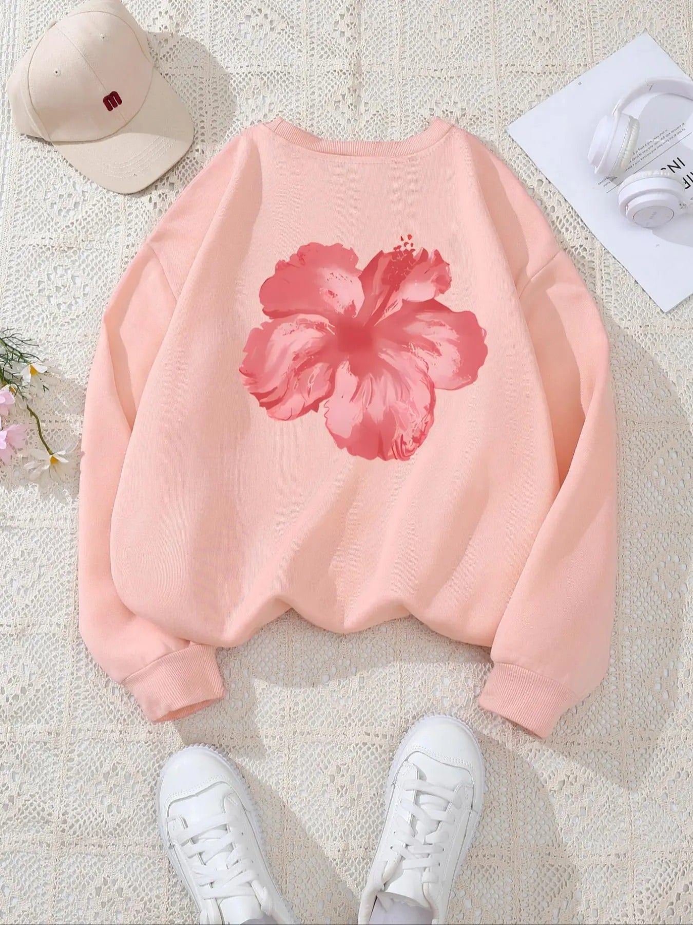 Women's Flower Print Crew Neck Sweatshirt, Casual Long Sleeve Pullover for Fall & Winter, Women's Clothes for Daily Wear...
