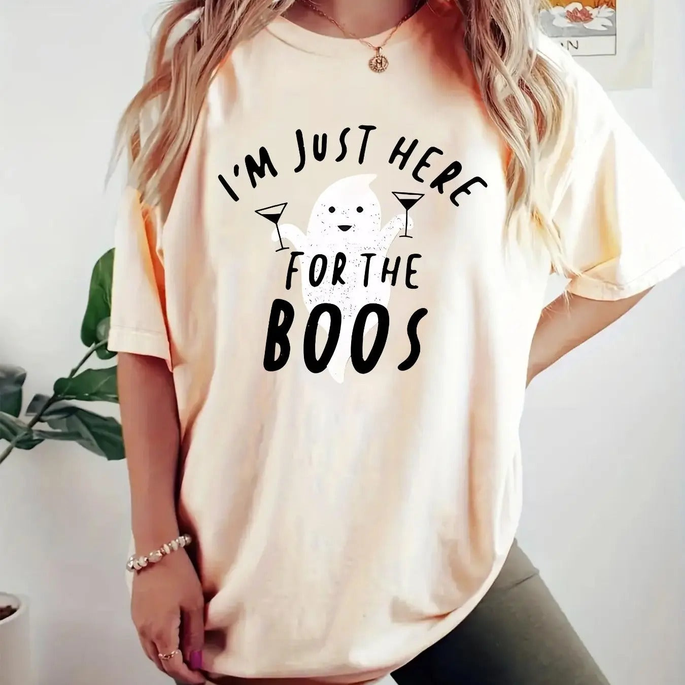 Women's Ghost & Letter Print Round Neck Tee, Casual Halloween Graphic Short Sleeve T-shirt for Daily Wear, Ladies Clothes...