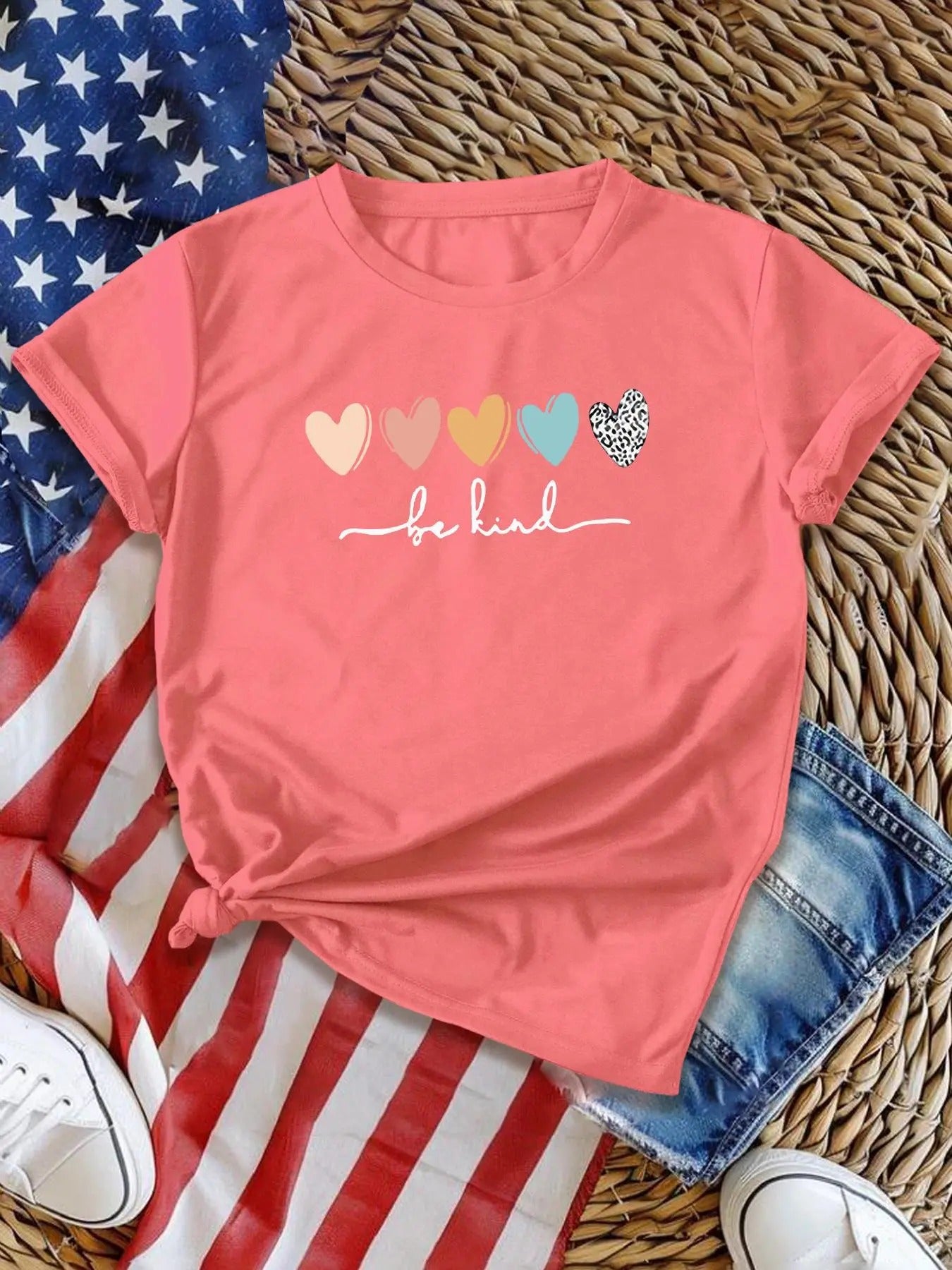 Women's Heart & Letter Print Round Neck Tee, Casual Crew Neck Short Sleeve T-shirt, Ladies Clothes for Daily Wear Hoodie,...