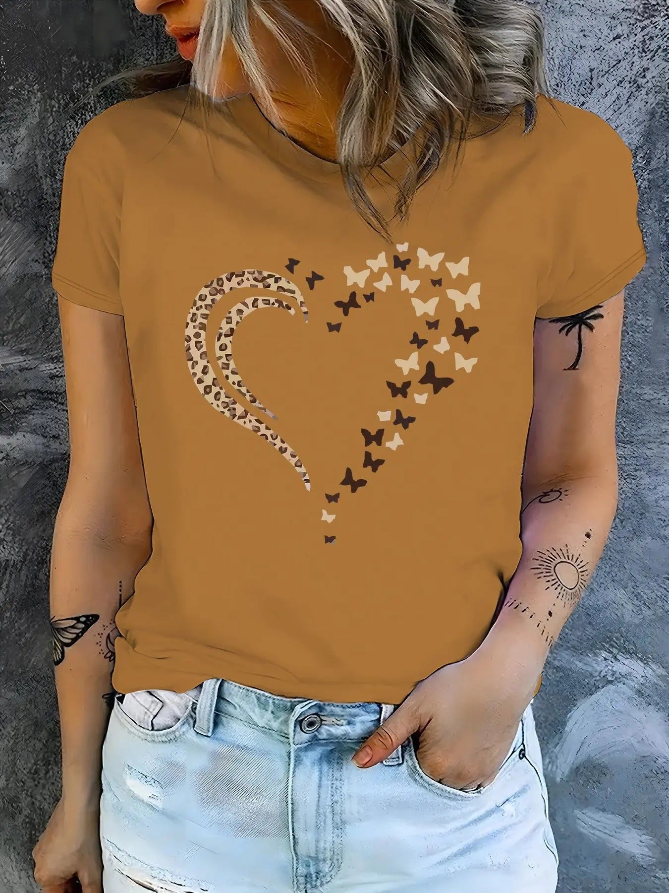 Women's Heart Graphic Round Neck Tee, Casual Leopard & Butterfly Print Short Sleeve T-shirt, Ladies Clothes for Daily...