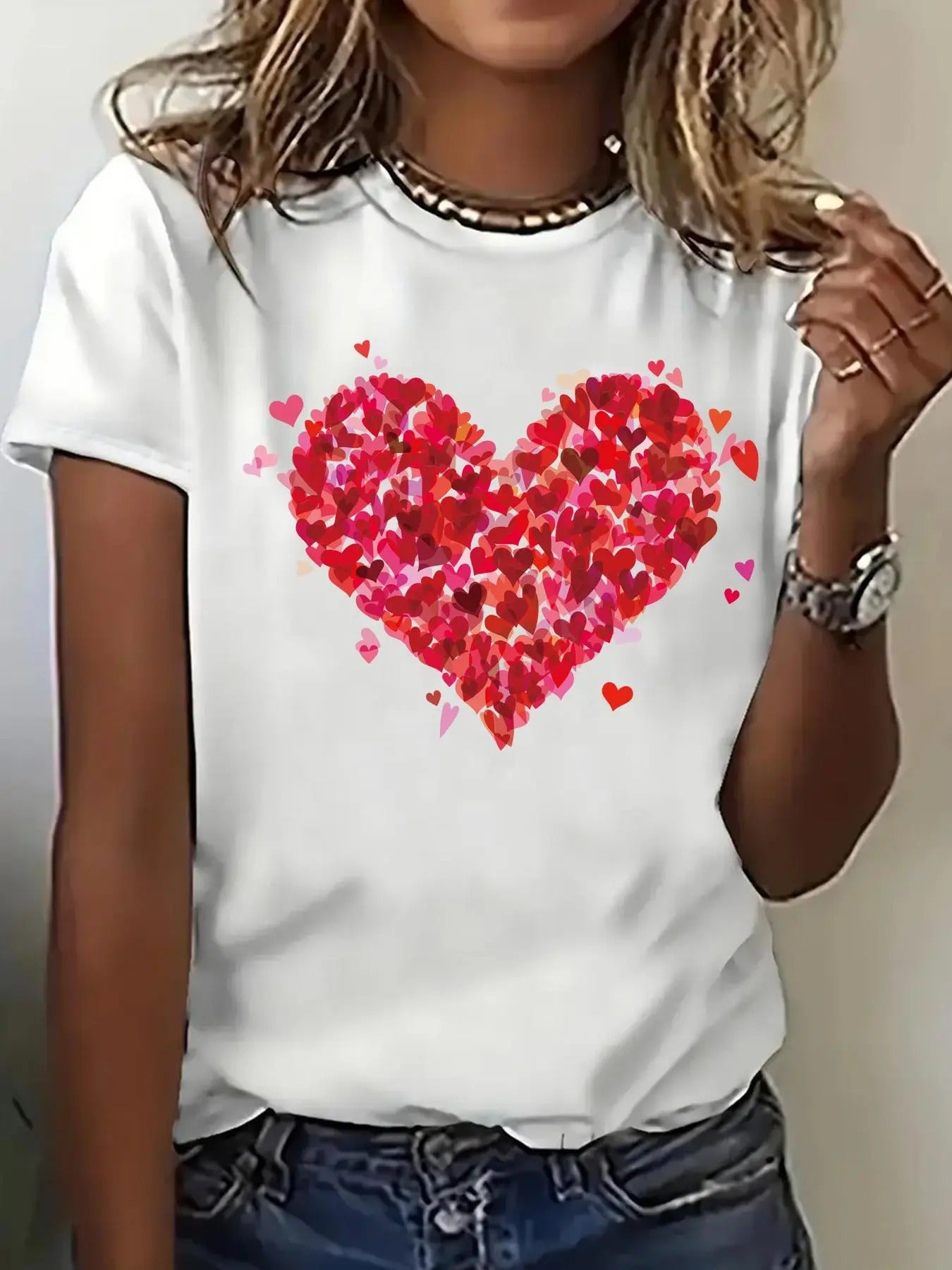 Women's Heart Print Round Neck Tee, Fashion Casual Short Sleeve T-shirt for Daily Holiday Outdoor Wear, Ladies Clothes...