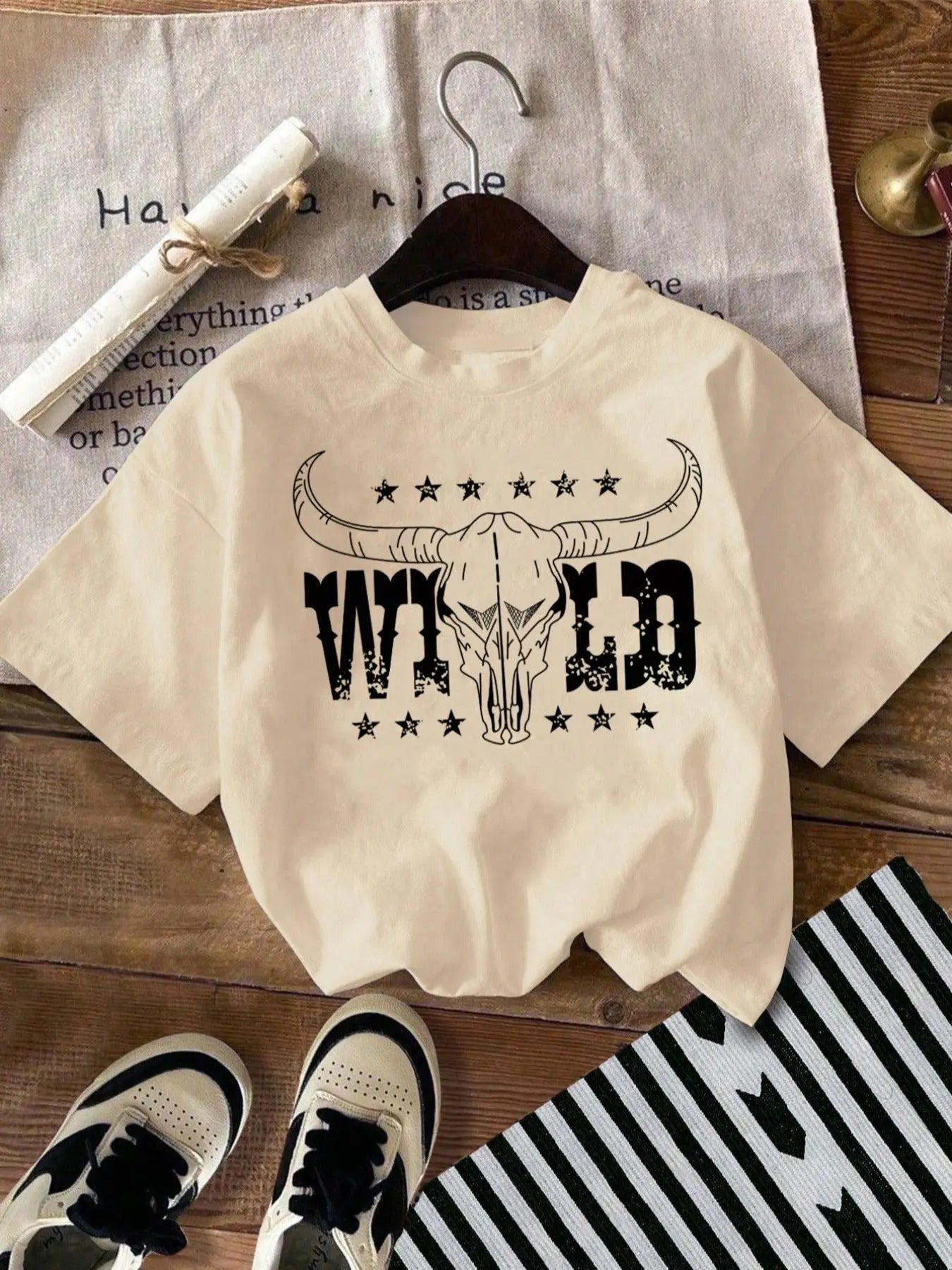 Women's Letter & Bull Head Print Drop Shoulder Tee, Casual Short Sleeve Round Neck T-Shirt for Summer, Women's Top for...