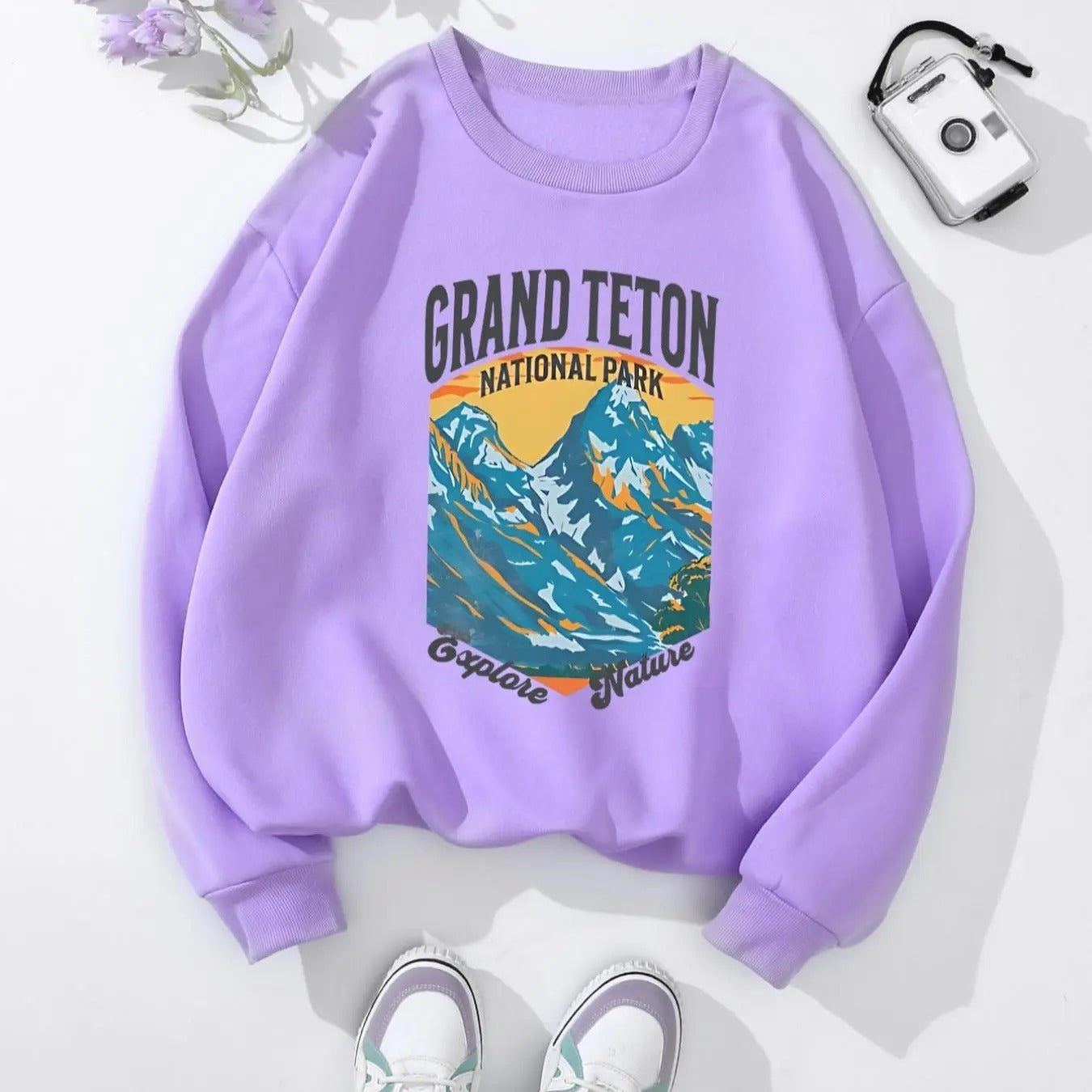Women's Letter & Mountain Print Drop Shoulder Sweatshirt, 2024 New Style Casual Long Sleeve Round Neck Pullover for Fall...