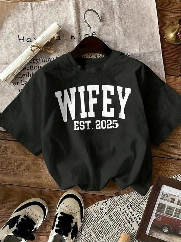 Women's Letter Print Round Neck Tee, Casual Short Sleeve Crew Neck T-Shirt for Summer, Fashion Women's Top for Daily Wear...