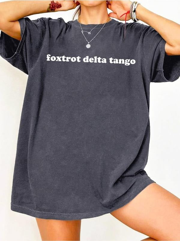 Women's Letter Print Round Neck Tee, Casual Short Sleeve Crew Neck T-shirt for Summer, Fashion Women's Top for Daily Wear...