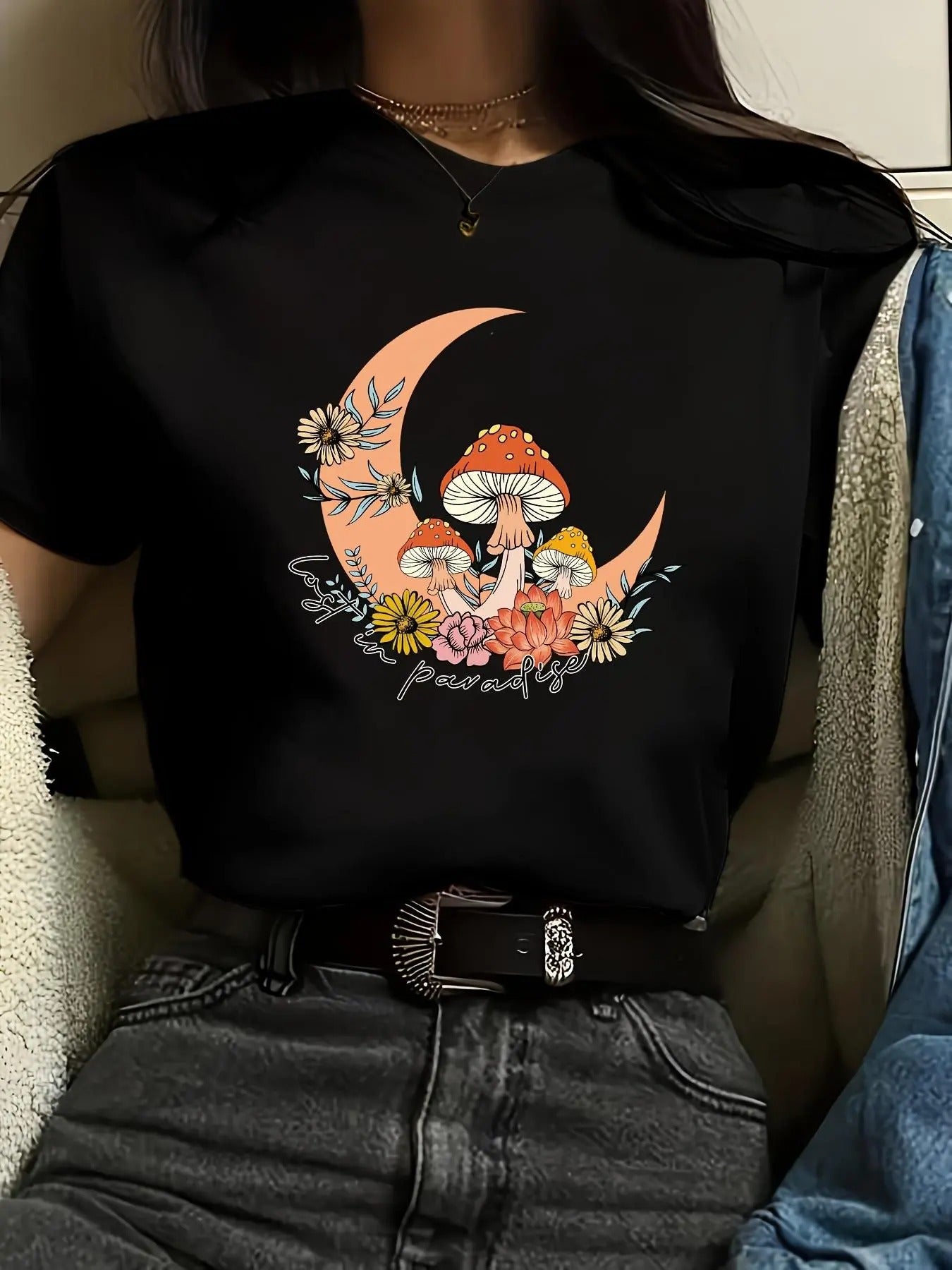 Women's Moon & Mushroom Print Round Neck Graphic Tee, Vintage Trendy Casual Short Sleeve T-shirt For Daily Wear, Ladies...