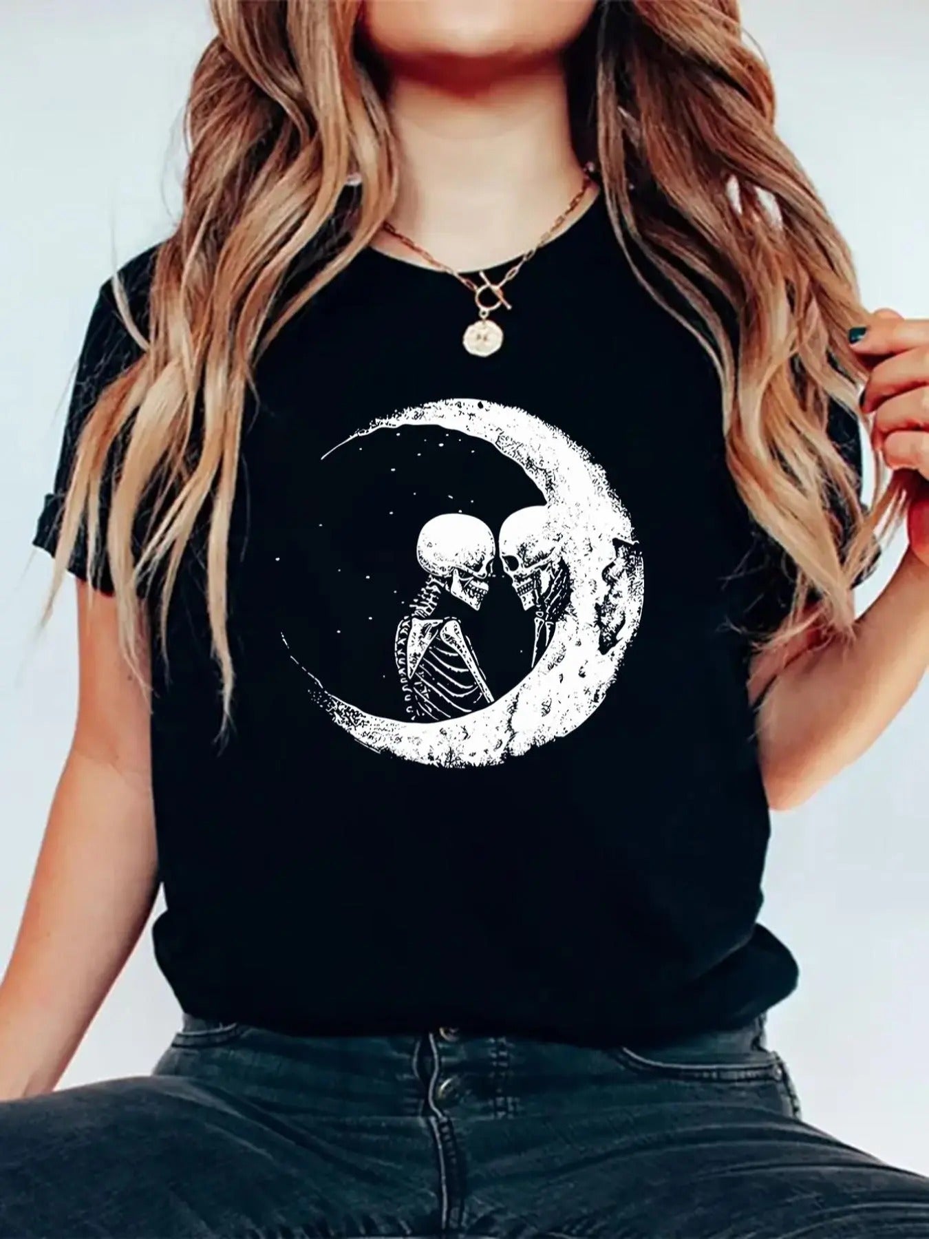 Women's Moon & Skeleton Print Round Neck Tee, Fashion Casual Crew Neck Short Sleeve T-Shirt for Daily Outdoor Wear,...