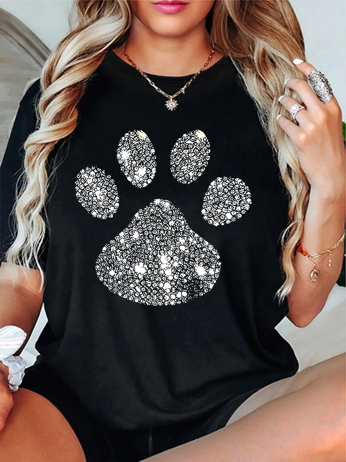 Women's Rhinestone Decor Paw Pattern Round Neck Tee, Fashion Casual Short Sleeve T-Shirt for Daily Wear, Ladies Summer...