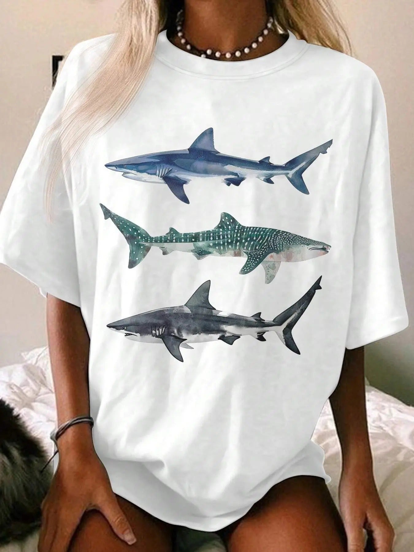 Women's Shark Print Round Neck Tee, Fashion Casual Drop Shoulder Short Sleeve T-shirt, Ladies Summer Clothes for Daily...