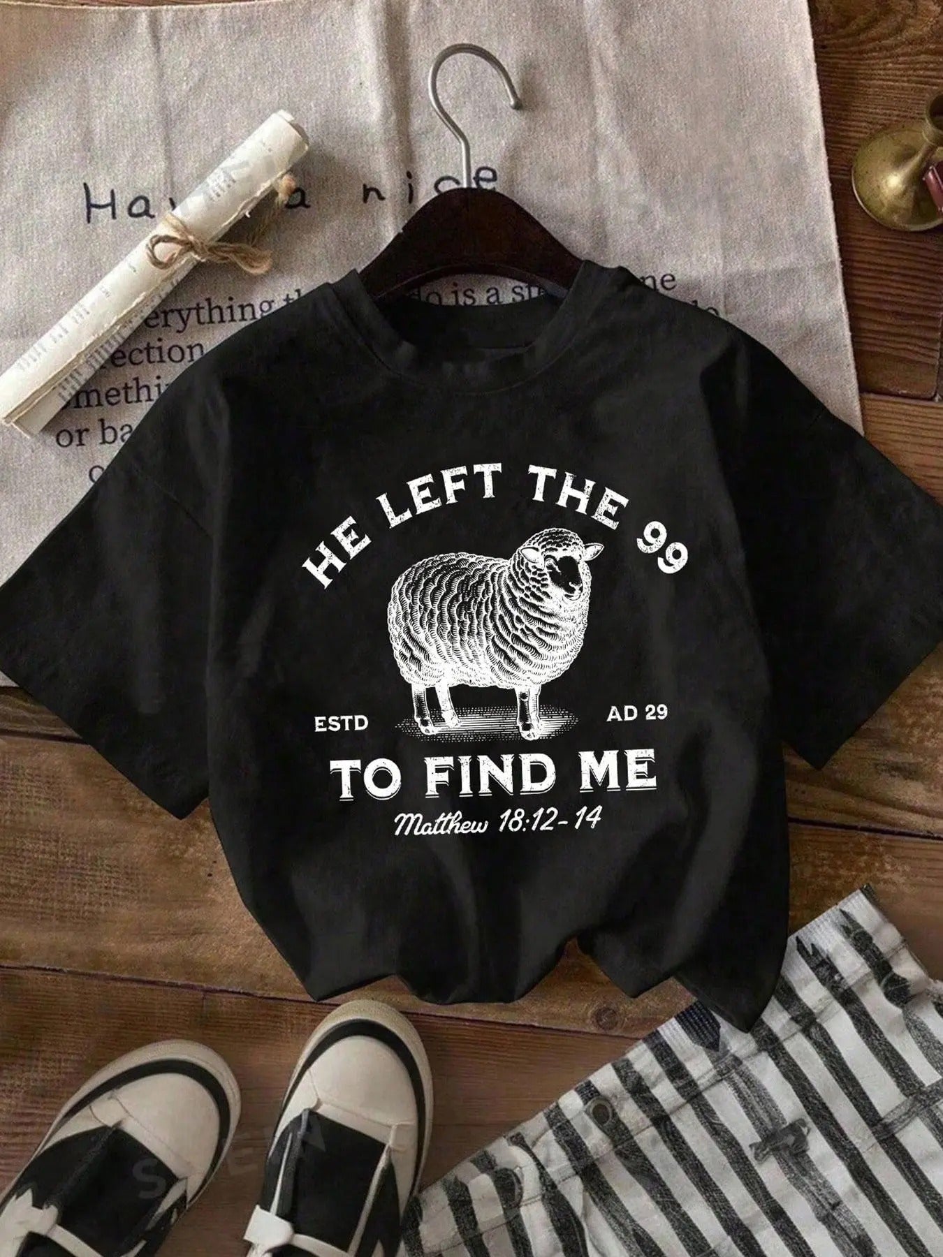 Women's Sheep & Letter Print Round Neck Tee, Fashion Casual Crew Neck T-shirt for Daily Holiday Vacation Outdoor Wear,...