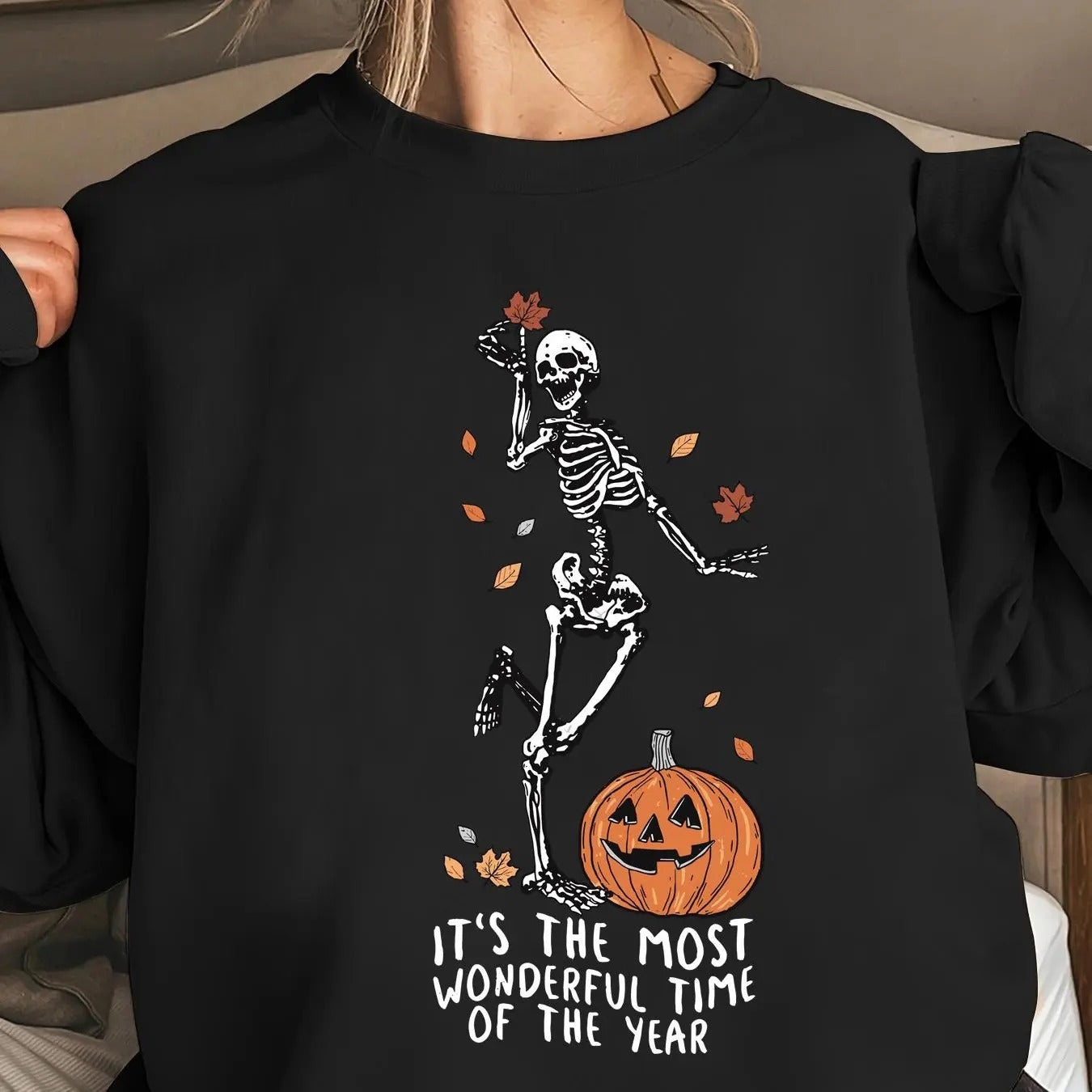Women's Skeleton & Pumpkin Print Drop Shoulder Sweatshirt, Casual Long Sleeve Round Neck Pullover for Fall & Winter,...