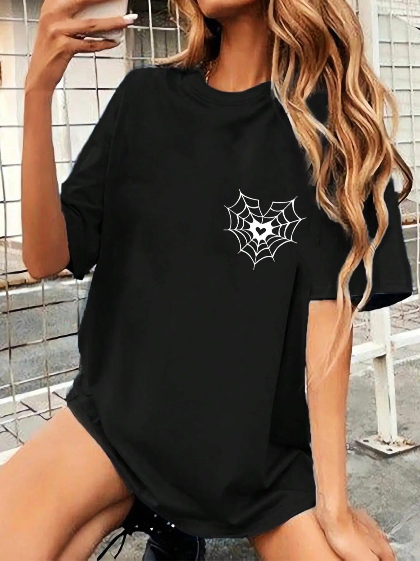 Women's Spider Web & Heart Print Drop Shoulder Tee, Casual Half Sleeve Round Neck T-shirt for Daily Wear, Ladies Clothes...