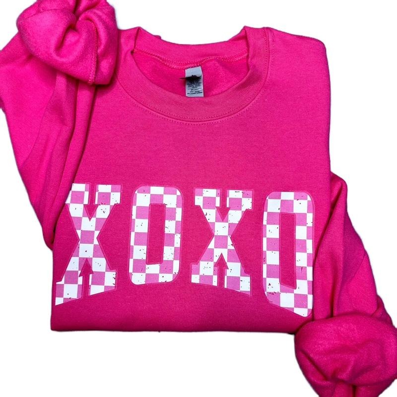 Xoxo Sweatshirt, Distressed Checkered Xoxo Valentine Sweatshirt, Xoxo Valentine's Day Sweatshirt T-Shirts, Hoodie