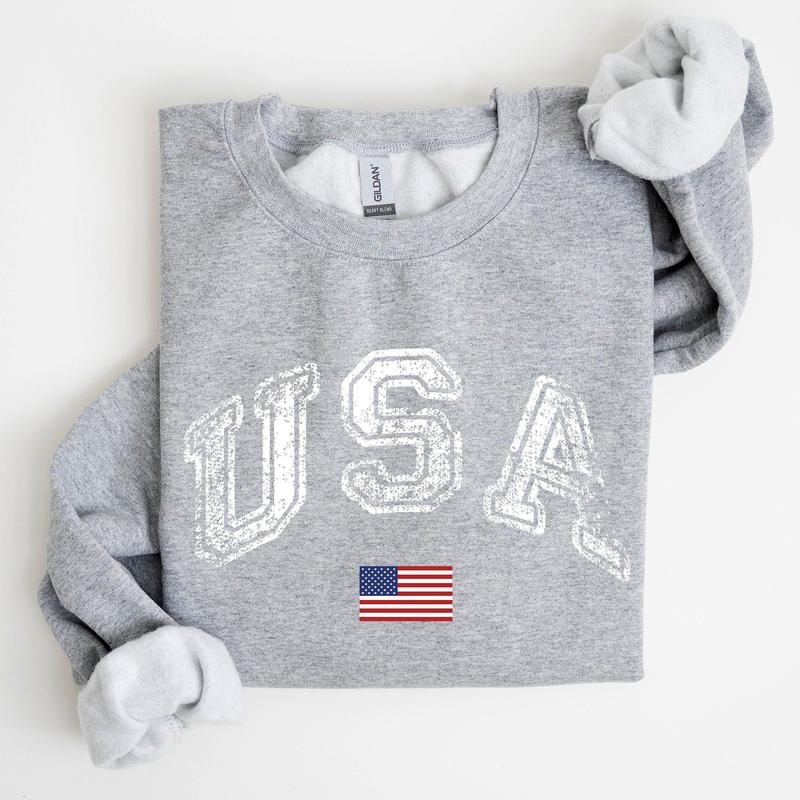 Vintage USA, Retro Flag, America, 4th of July Sweatshirt, Women's Crew Neck, Crewneck Casual Comfort Womenswear ComfortableÃ‚Â Graphic