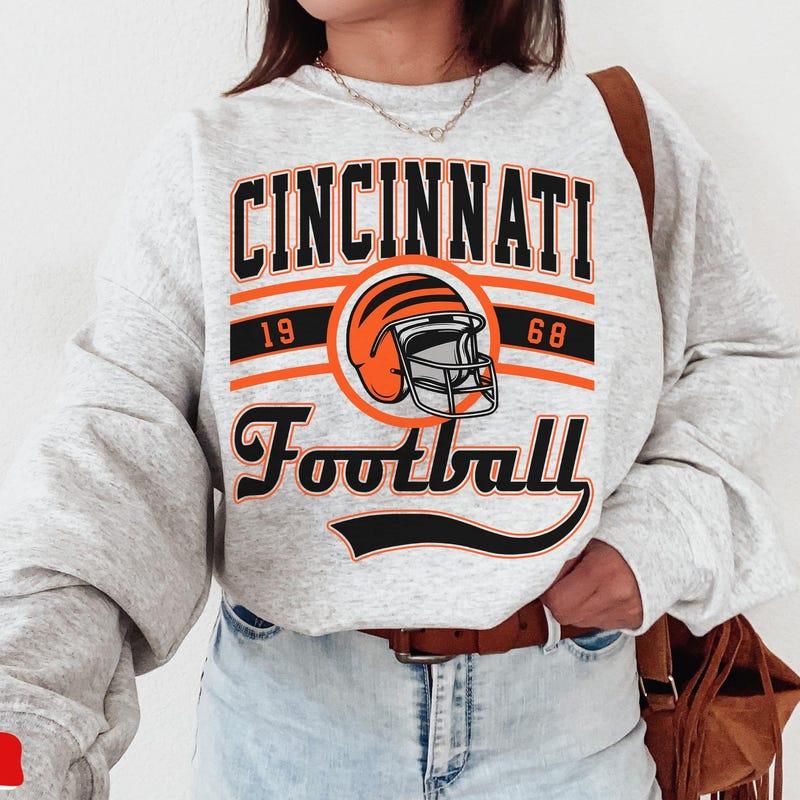 Vintage Cincinnati Football Crewneck Sweatshirt  T-Shirt, Bengals Sweatshirt, Cincinnati Game Day Shirt, Bengals Fans Gift